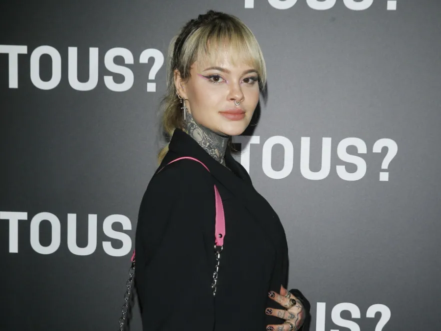 Szata zmienia człowieka: Monika Miller złagodziła swój styl i wygląda... TAK! FOTO