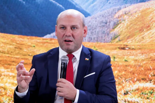 Wiceszef MSZ o reparacjach: Mamy już harmonogram