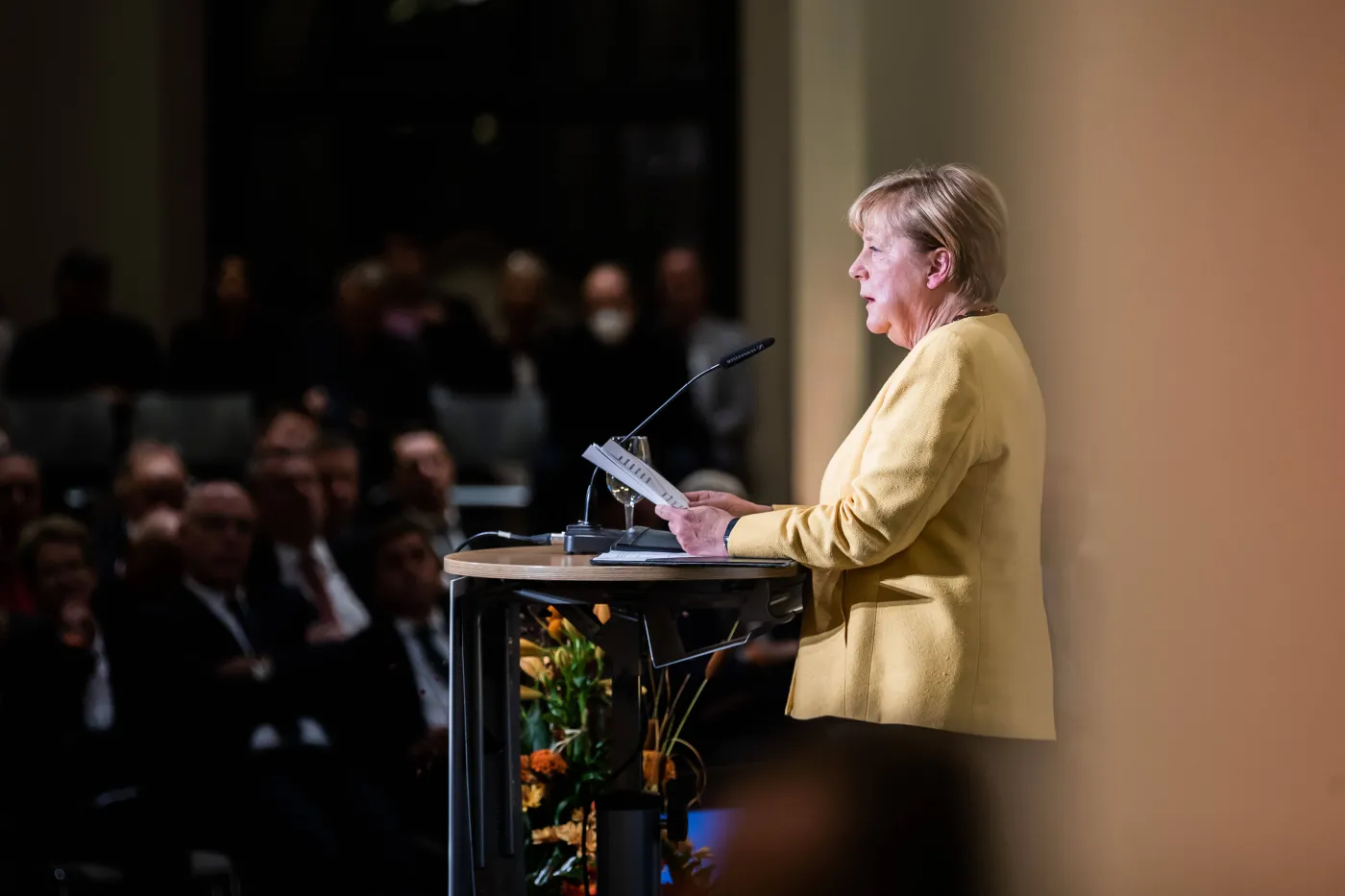 Kontrowersje wokół fundacji zainaugurowanej przez Merkel. Wdowa po kanclerzu Kohlu grozi pozwem