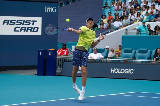 Hurkacz i Zieliński w półfinale debla turnieju ATP Astanie