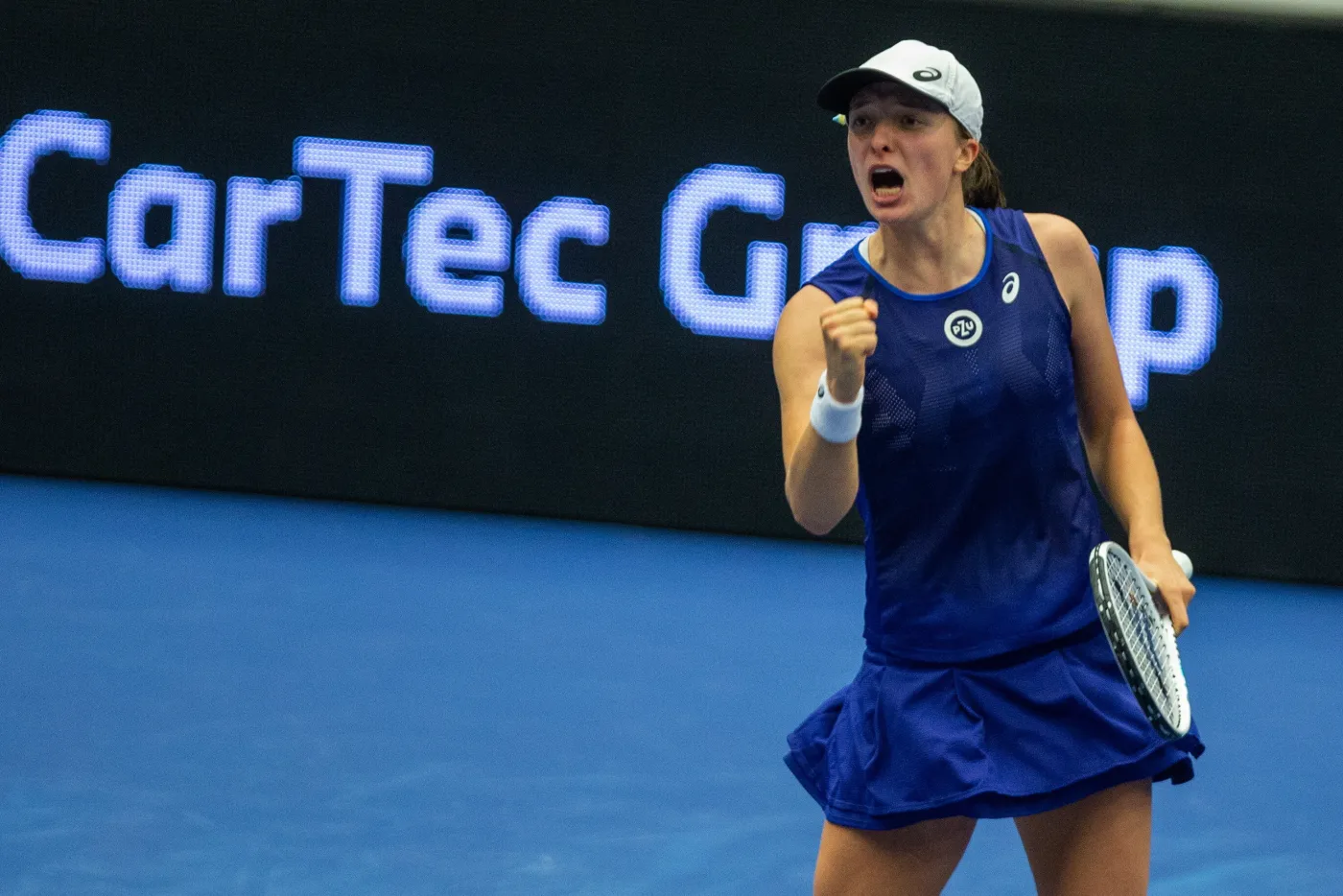 Iga Świątek w finale! Po niebywałej walce z rywalką i własnymi słabościami [WIDEO]