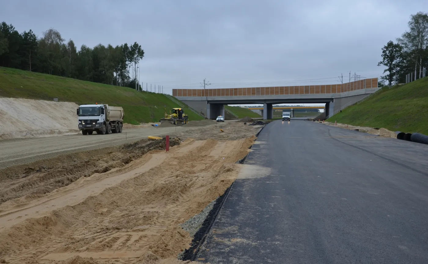 Jest przetarg na kolejny odcinek drogi S12 na Mazowszu. Docelowo trasą pojedziemy z Piotrkowa do Dorohuska