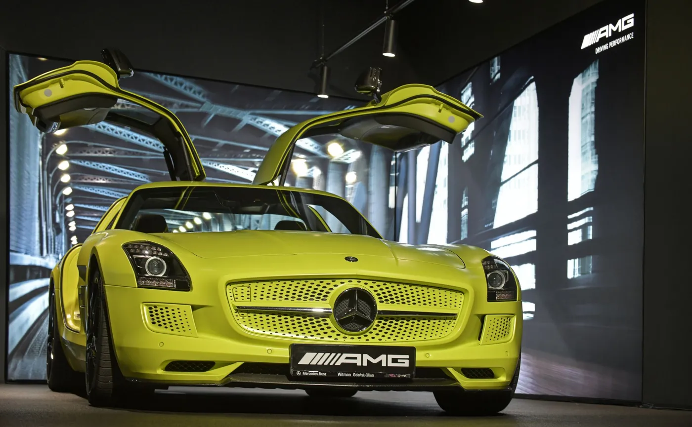 mercedes-amg-37570354.jpg
