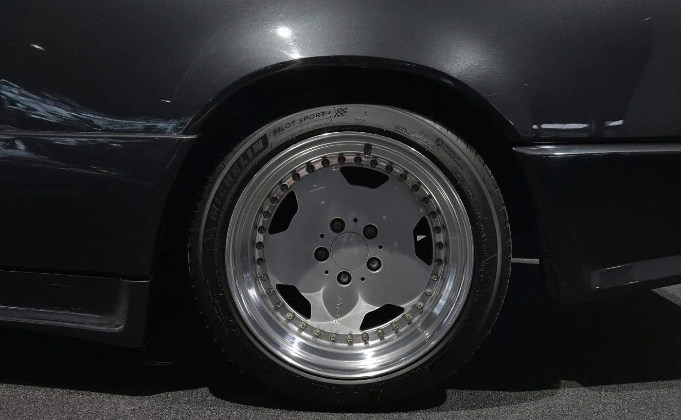 mercedes-amg-37570399.jpg