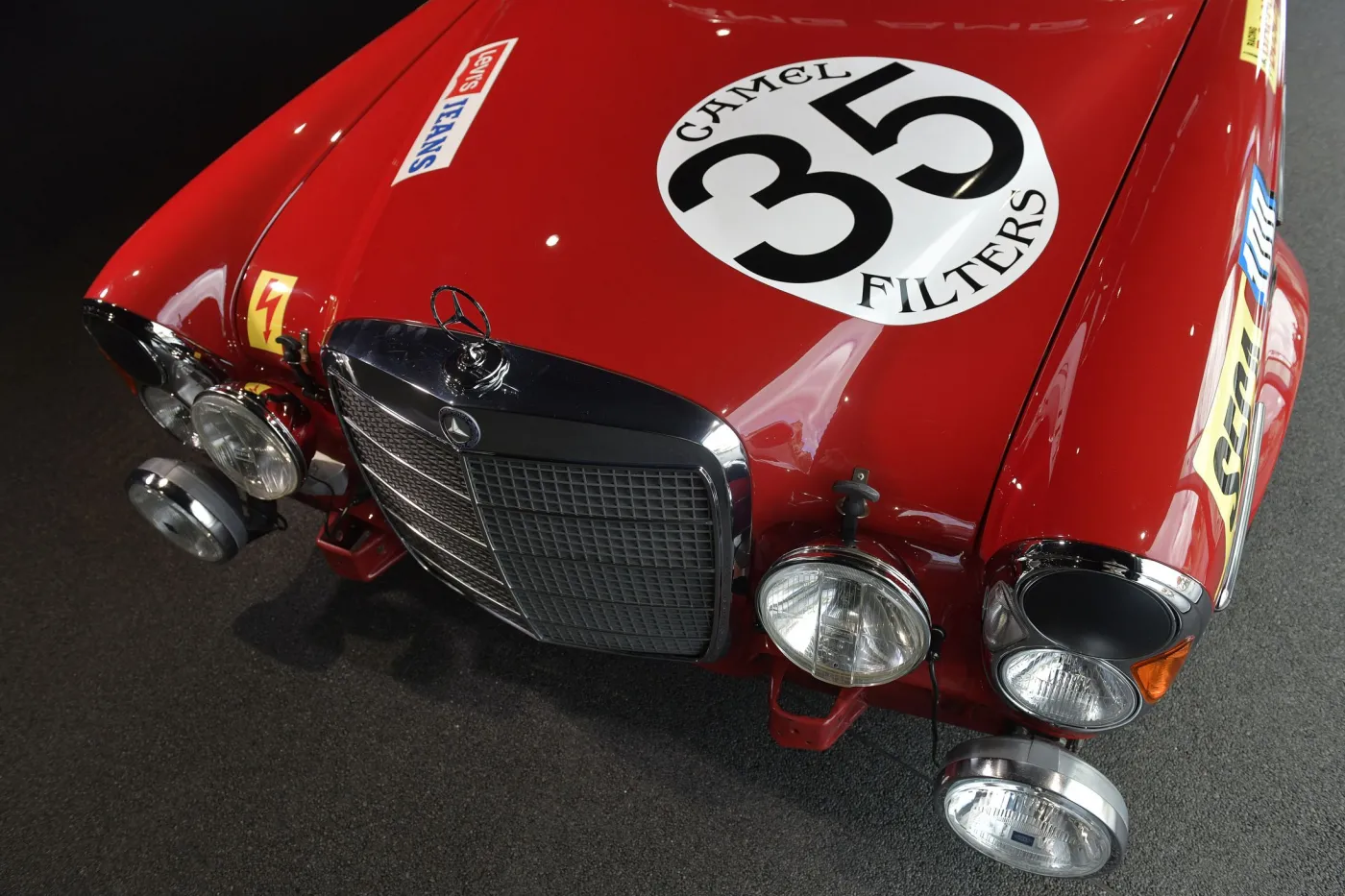 mercedes-amg-37570454.jpg