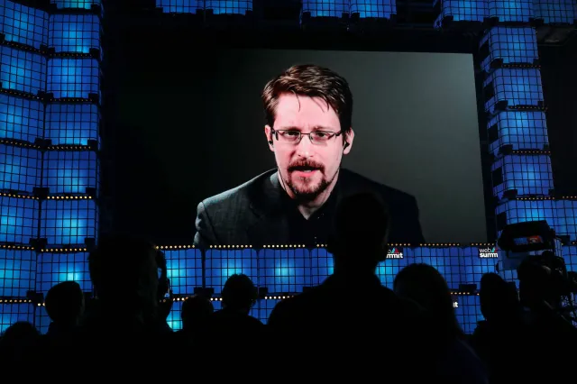 Snowden otrzymał rosyjskie obywatelstwo. Co z mobilizacją?