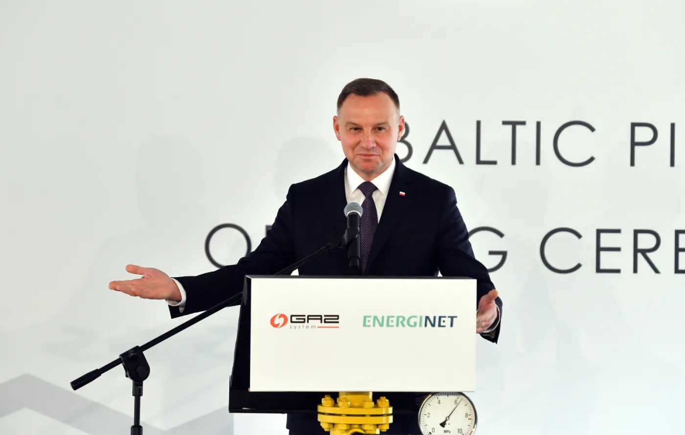 Duda na otwarciu Baltic Pipe: Trudno się wzruszać nad fragmentami instalacji gazowej, ale...
