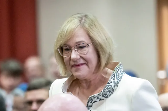 Znów głośno o kurator Nowak. W tle "układ kuratorski" i lekcje religii pod naciskiem