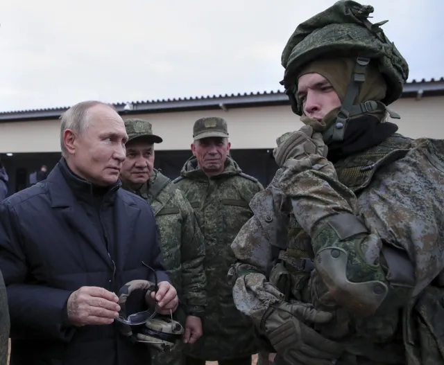 Teraz może się udać? Putin "jest znacznie bardziej miękki i otwarty"