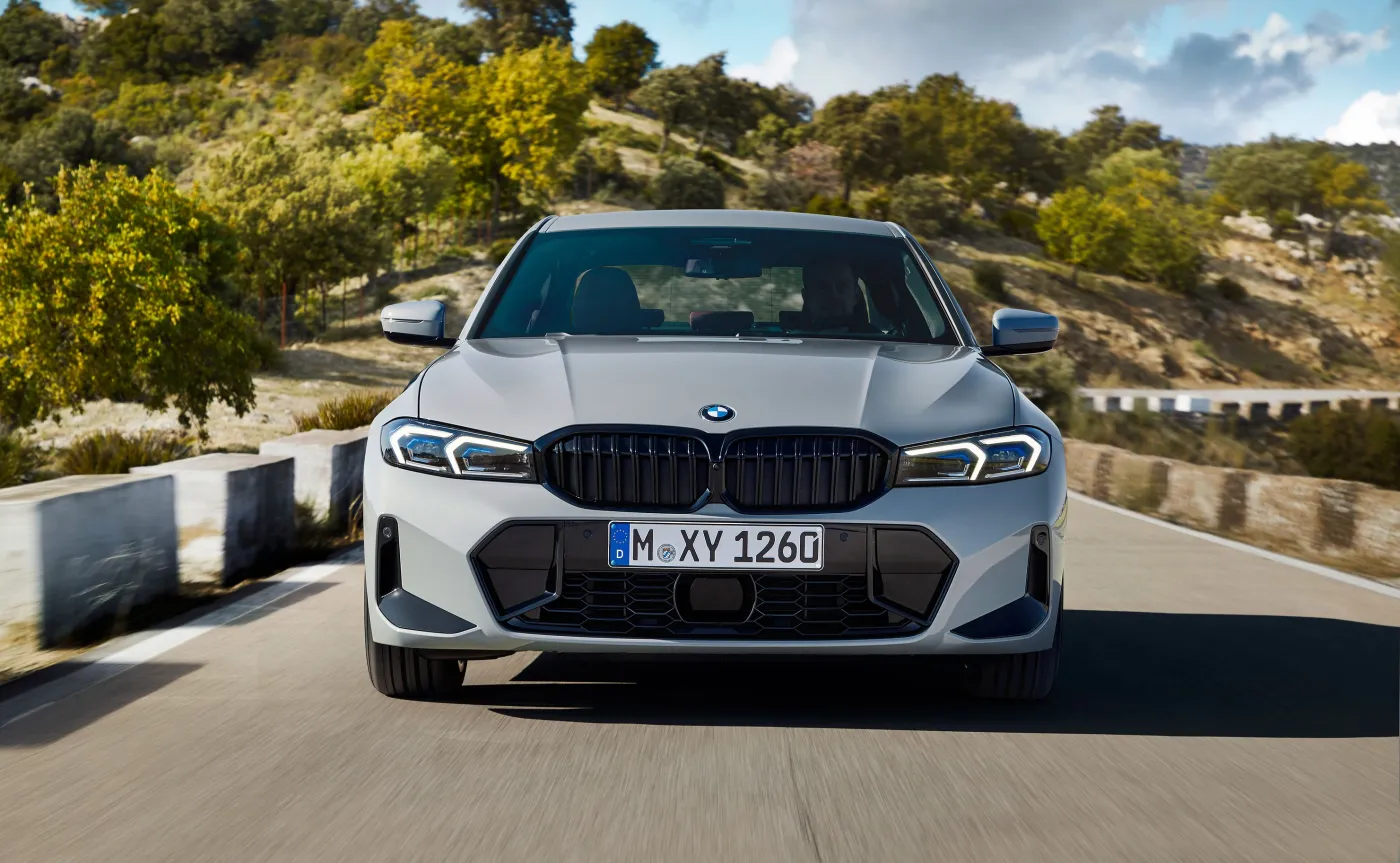 bmw-serii-3-37588956.jpg