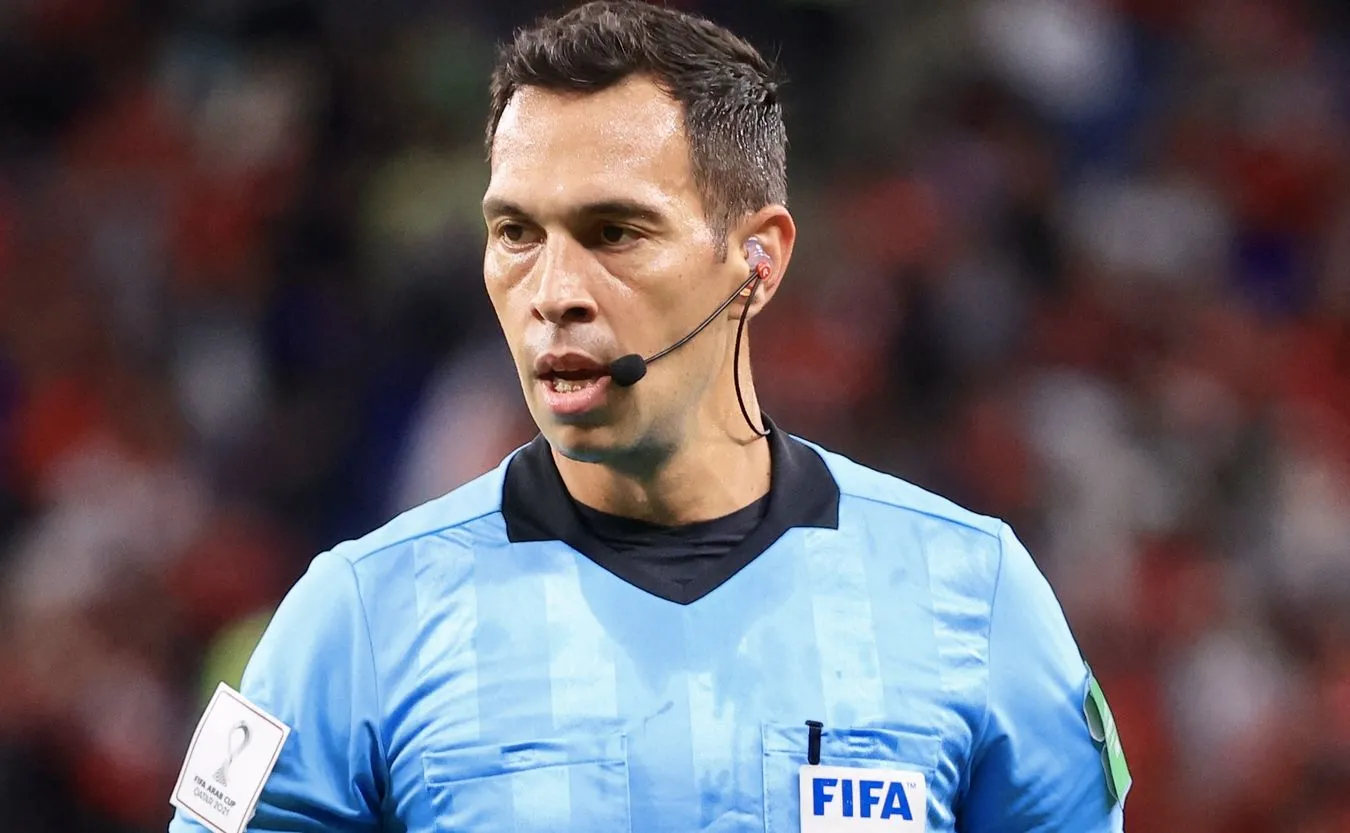 Dziesięć czerwonych kartek w piłkarskim Superpucharze Argentyny