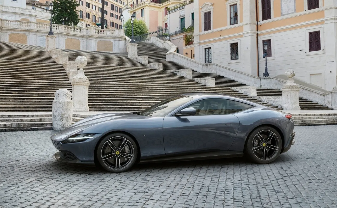 ferrari-roma-37618667.jpg