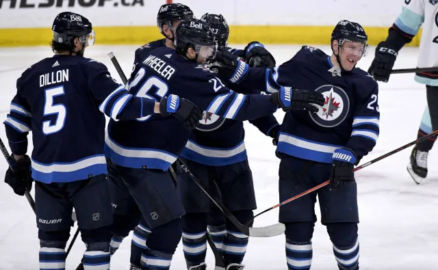 Liga NHL. Winnipeg Jets popsuli zabawę w Arizonie