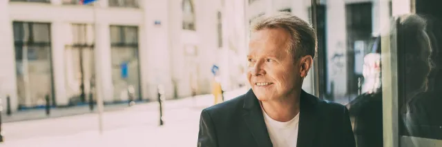 Michał Bajor: To nie jest proste zacząć pisać teksty [WYWIAD]