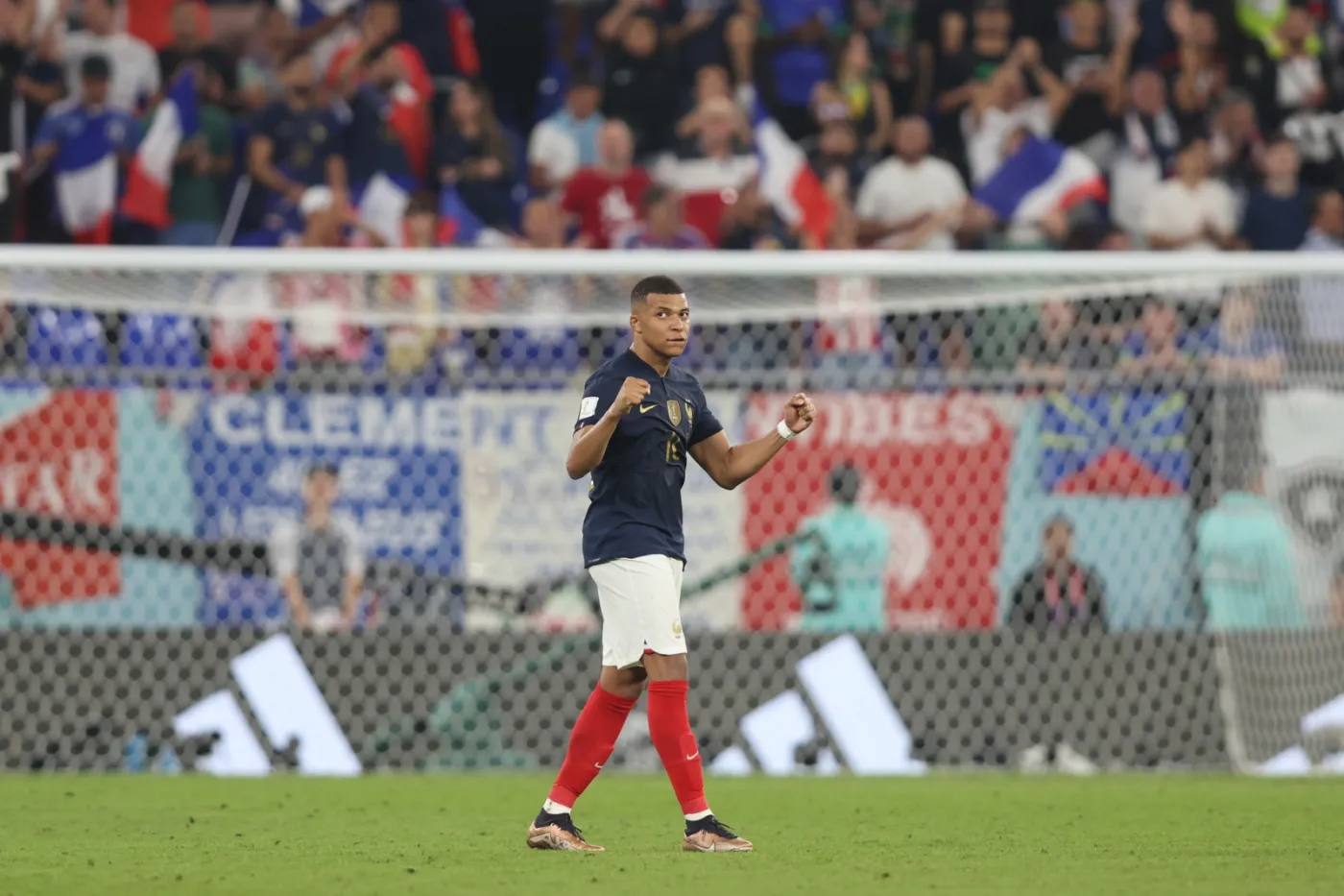 Francja wygrała z Danią rzutem na taśmę. Dwie bramki Mbappe