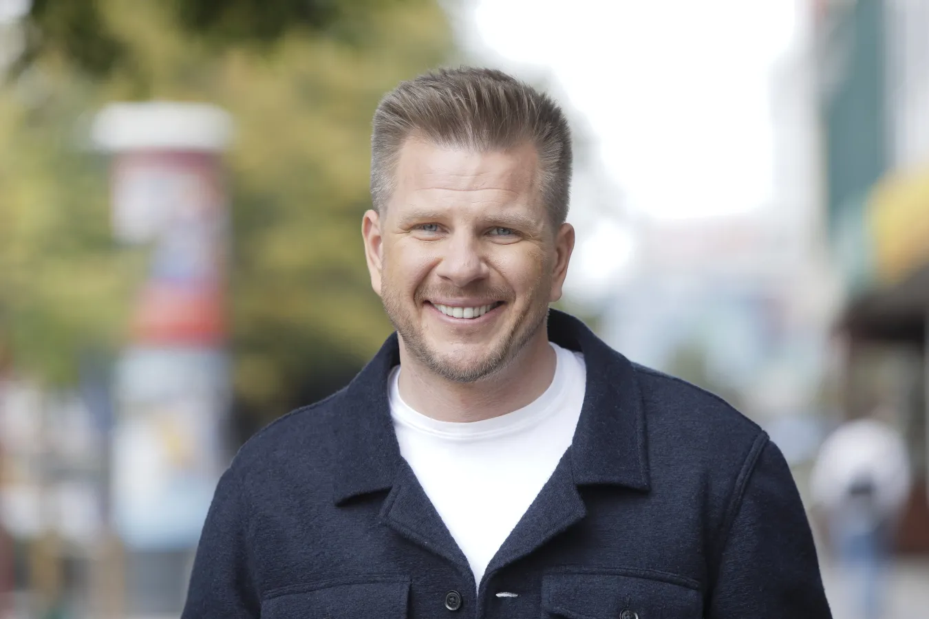 Filip Chajzer potwierdził zaręczyny z młodszą o 13 lat partnerką