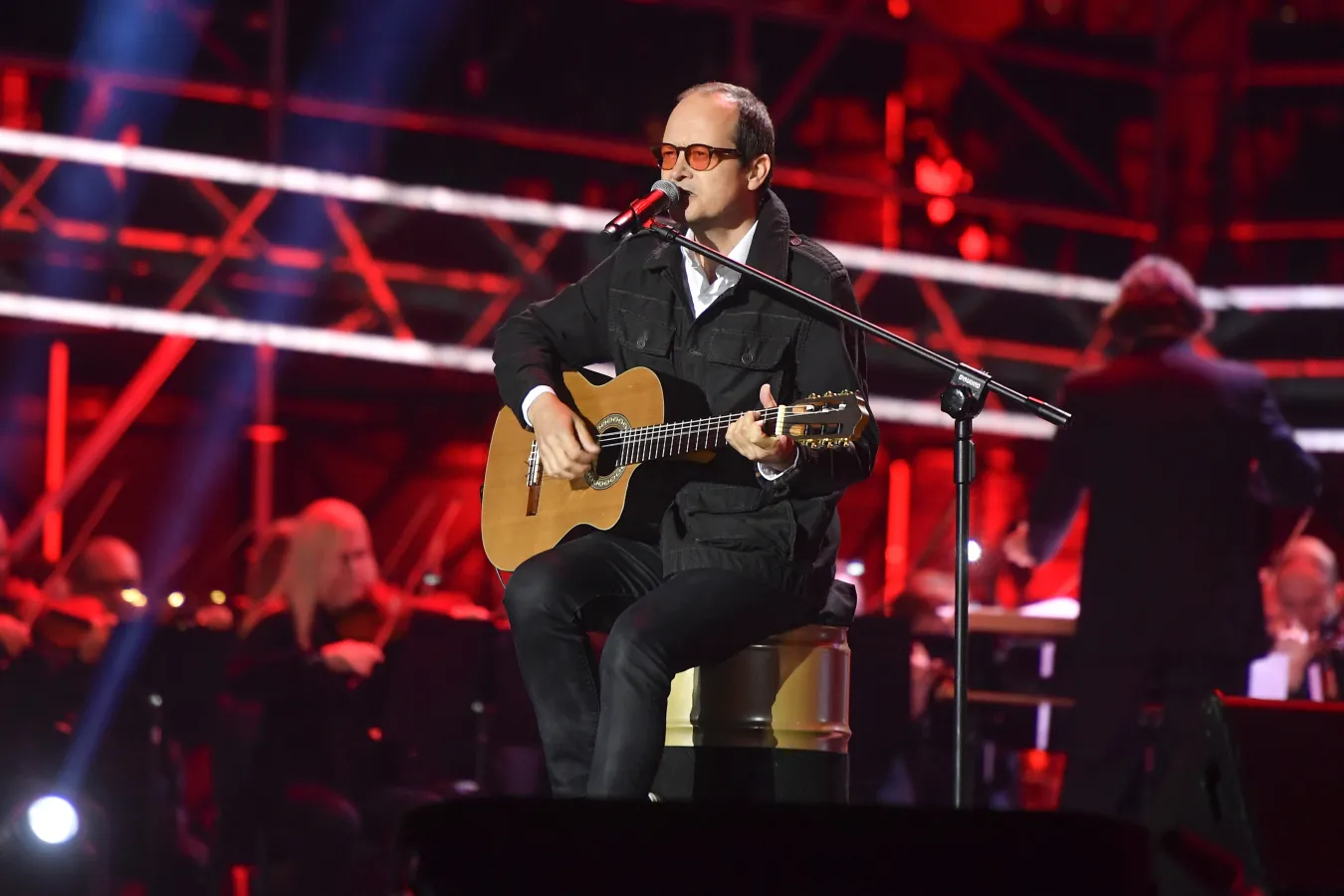 Premiera recitalu Jacka Bończyka "Licencja na lirykę" w Teatrze Ateneum