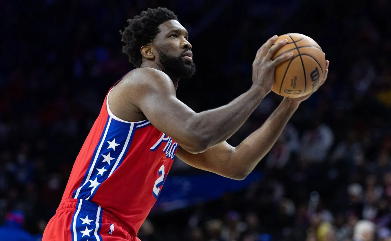 Liga NBA. 53 punkty Joela Embiida