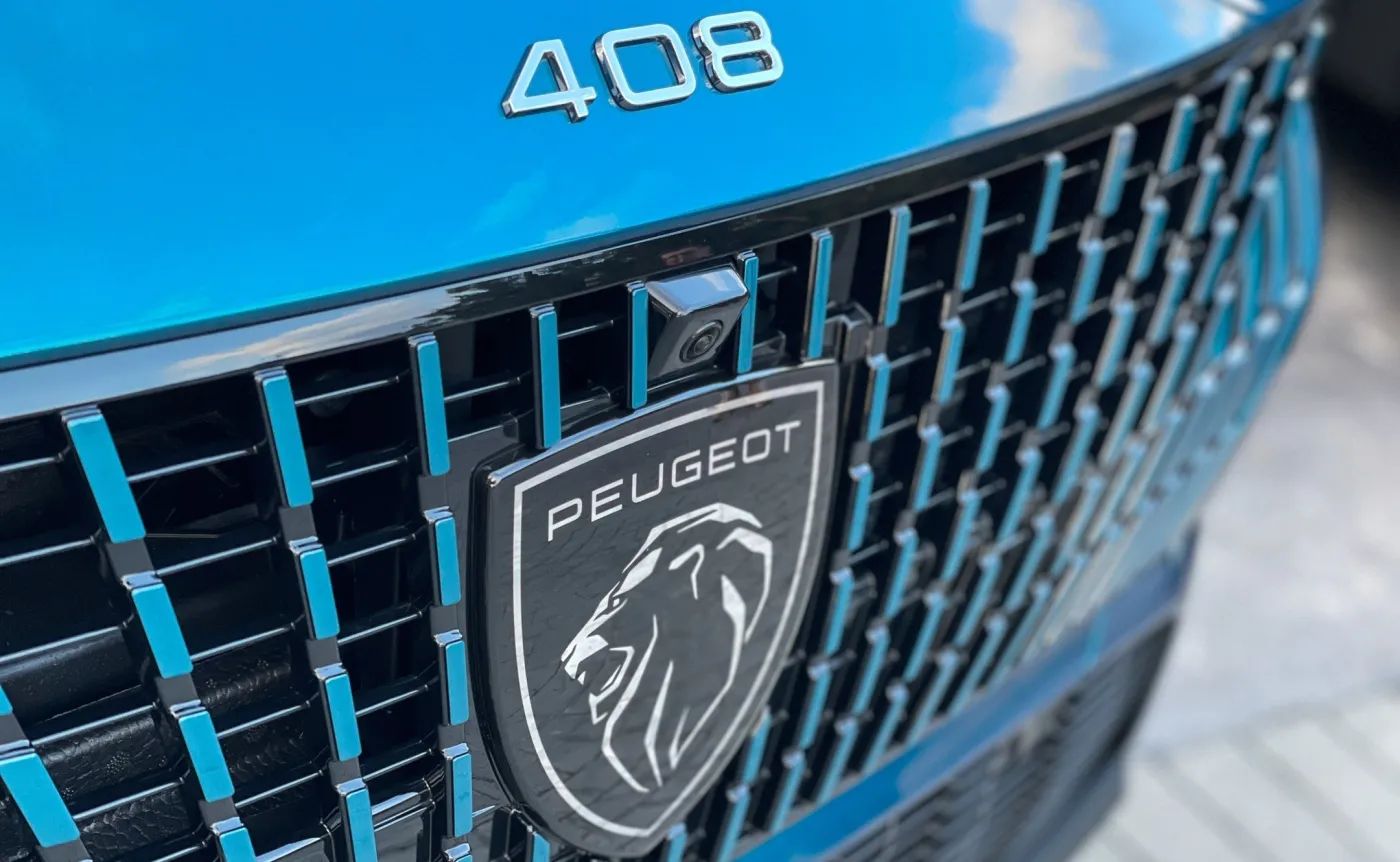 Peugeot 408 łamie schematy. Takiego auta jeszcze nie było