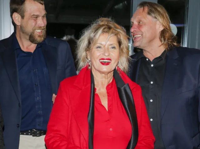 65-letnia Ewa Kasprzyk o swoim stylu: Czasami lubię założyć coś, co wykracza poza schematy zarezerwowane dla pewnego wieku...