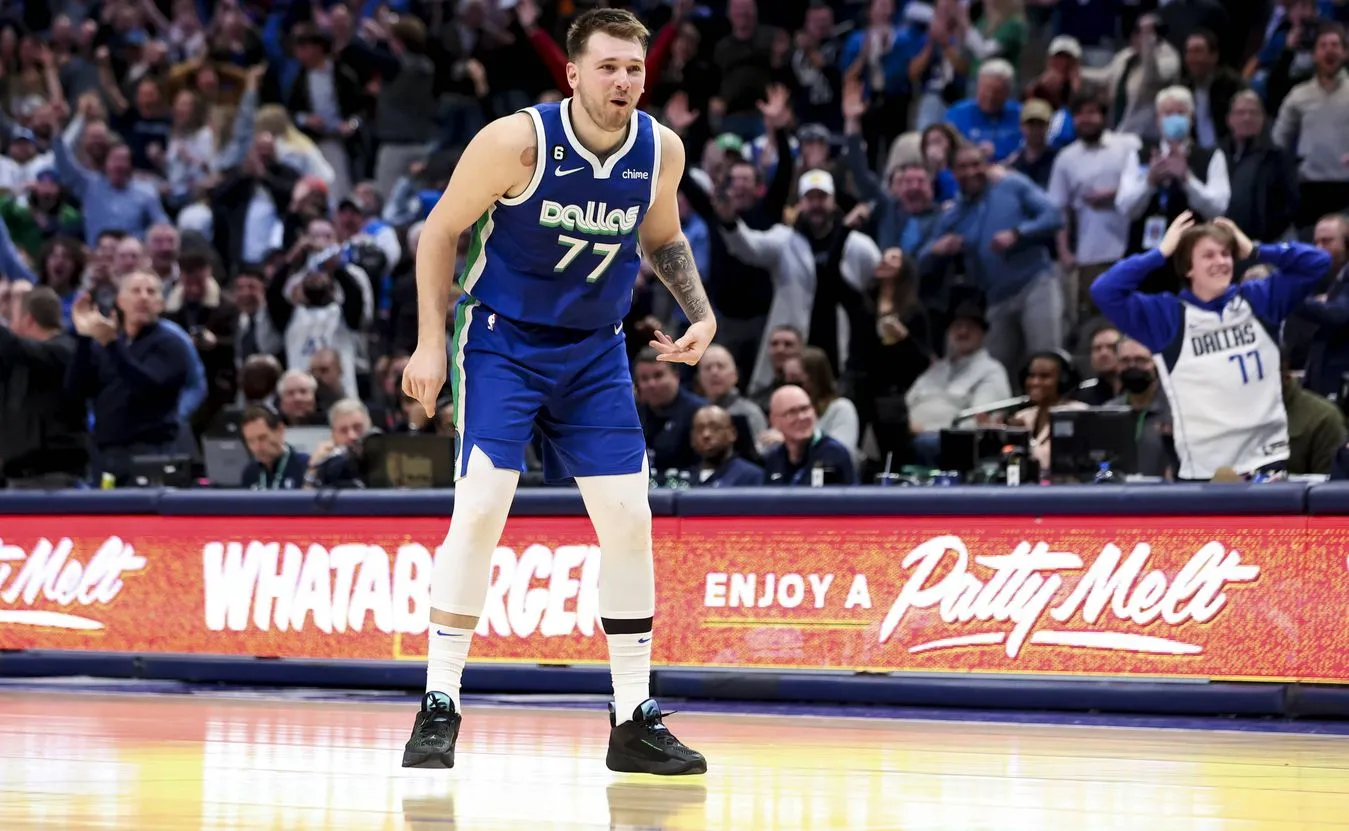 Liga NBA. Doncic po historycznym występie dostał własne... piwo.