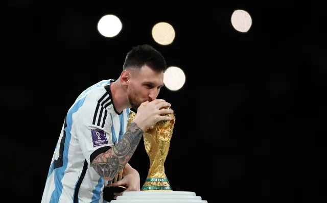 Pele w szpitalnym łóżku oglądał, jak Messi poprowadził Argentynę do mistrzostwa