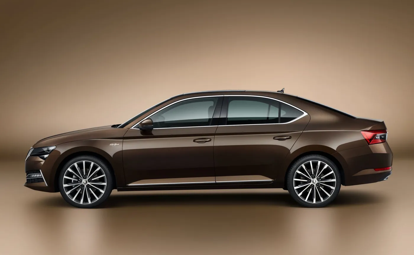 skoda-superb-37588974.jpg