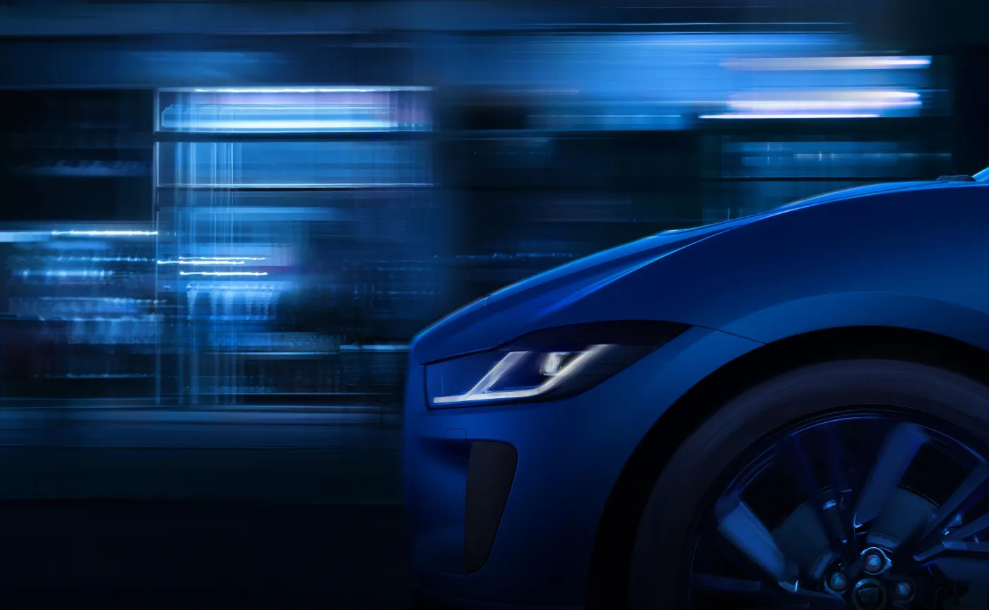 Jaguar I-Pace po 5 latach wpadł pod skalpel projektantów. Co się zmieniło?