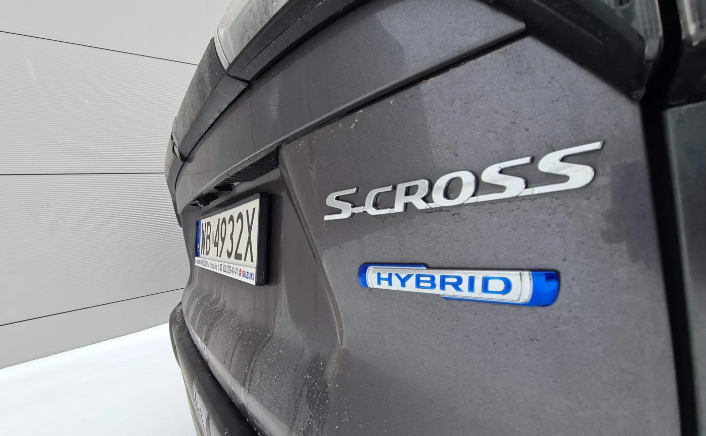 Suzuki S-Cross 1.4 BoosterJet mild Hybrid 4WD 6MT