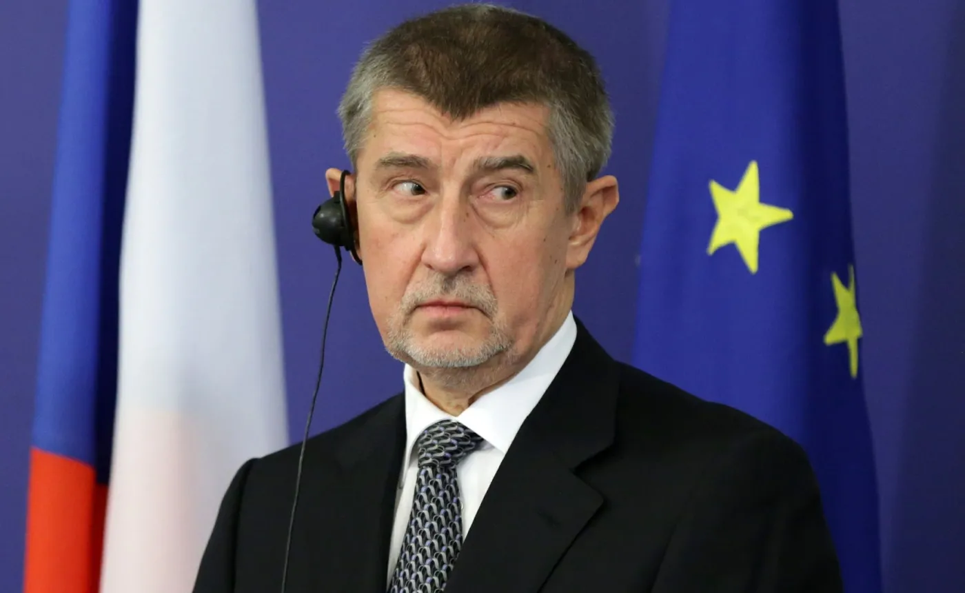 Premier i miliarder Andrej Babiš. Niezatapialny?