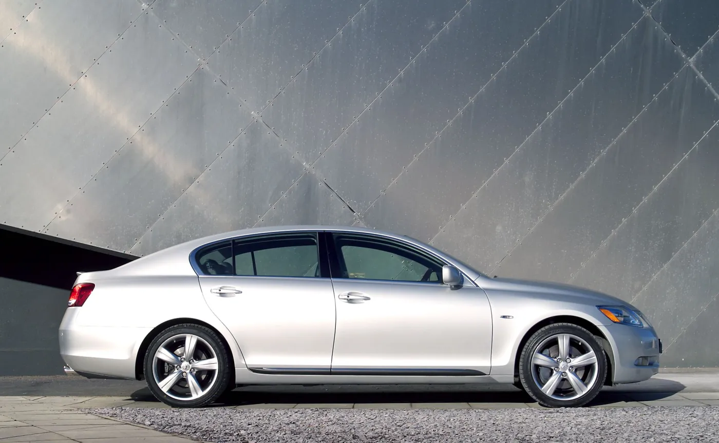 Lexus, BMW, Mercedes, Audi czy Volvo? Oto tłuste sedany na tłusty czwartek