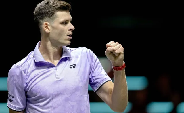 Turniej ATP w Marsylii. Wygrana Hurkacza w trzech setach