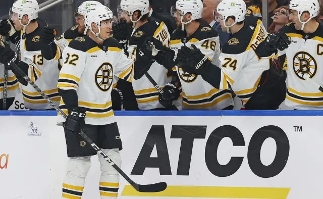 Liga NHL. Bruins wygrali 8. mecz z rzędu. Ullmark ustanowił rekord klubu