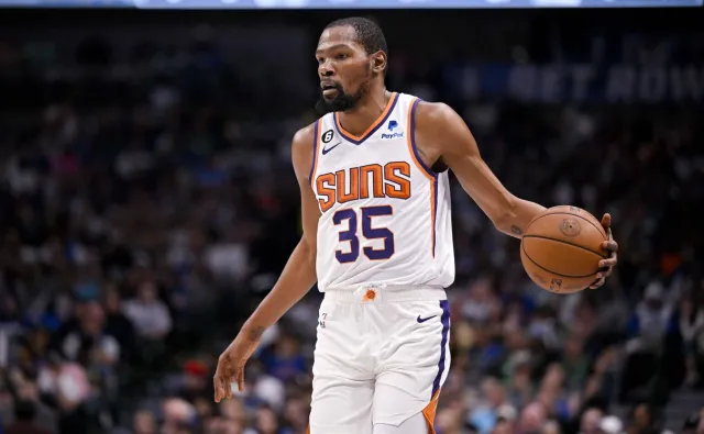 Liga NBA. Durant musi poczekać na debiut w Phoenix