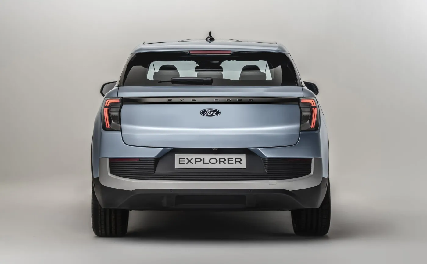 ford-explorer-37746268.jpg