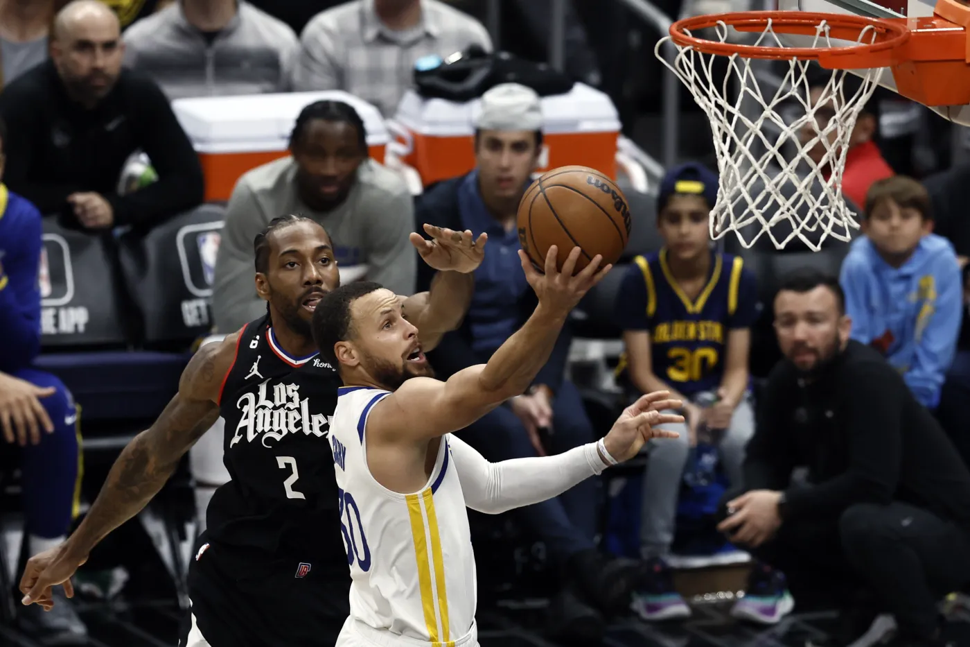 50 punktów Curry'ego. Sochan nie zagrał przeciwko Mavericks [WIDEO]