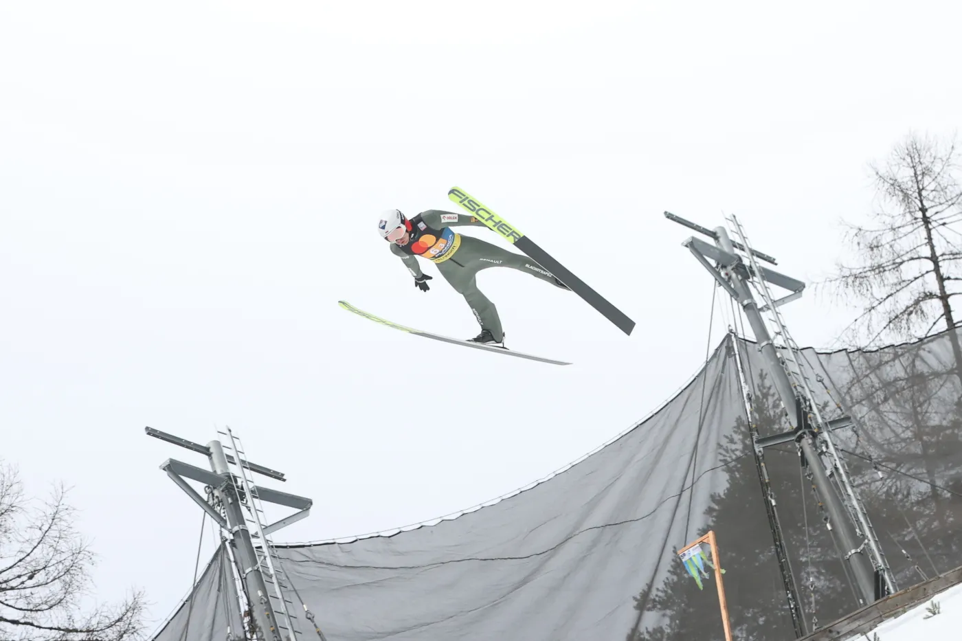 Drużynowy konkurs w lotach narciarskich. Polacy bez podium w Planicy
