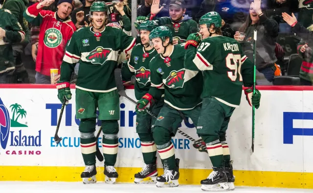 Liga NHL. Dwie kolejne drużyny w play off