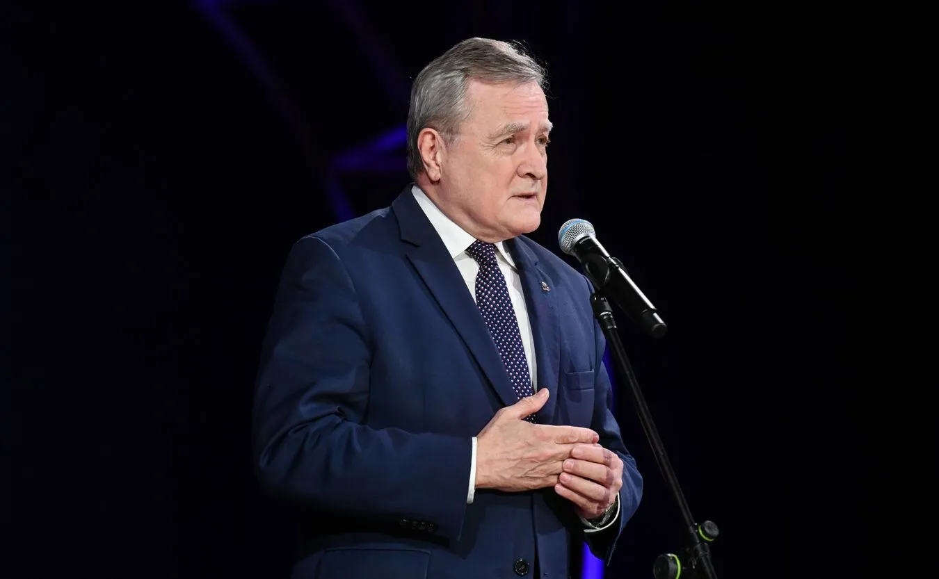 Gliński: Niemcy nie zapłacili rachunków za swoje zbrodnie. Nie spoczniemy...