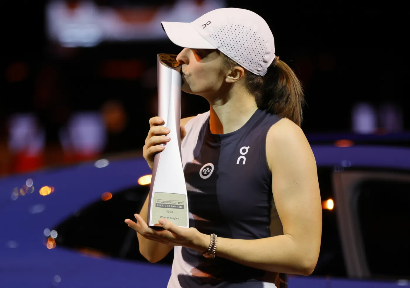 Piękny gest Igi Świątek. Ogłosiła, komu przekaże nowiutkie Porsche