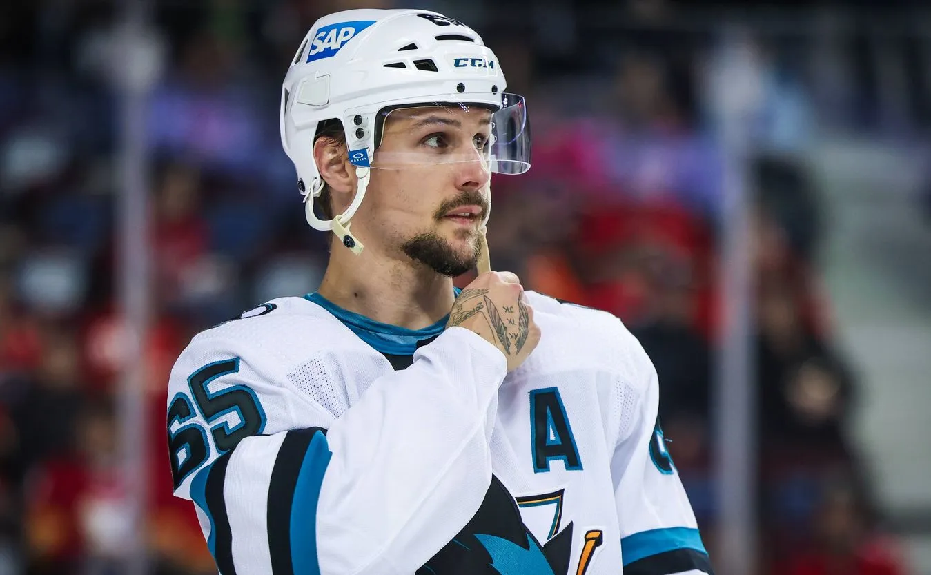 Liga NHL. Karlsson najlepiej punktującym obrońcą od 31 lat