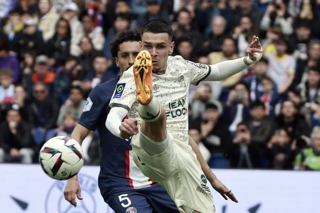 Wpadka Paris Saint-Germain. Czerwona kartka Wieteski [WIDEO]