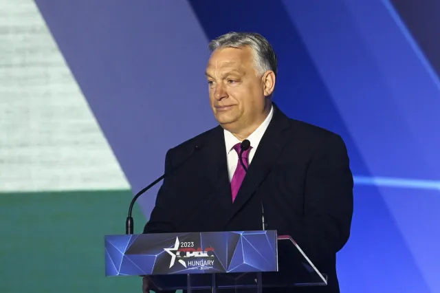Orban przestrzega przed lewicowym "wirusem": Nie dla migracji, gender i wojny