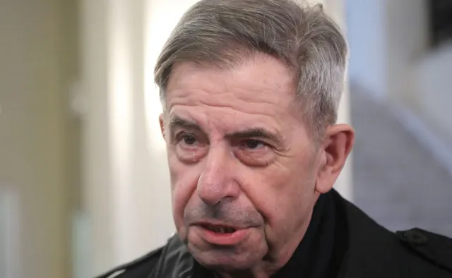 TK z mniejszym składem? Prof. Zoll: Skandal, czysta dyktatura