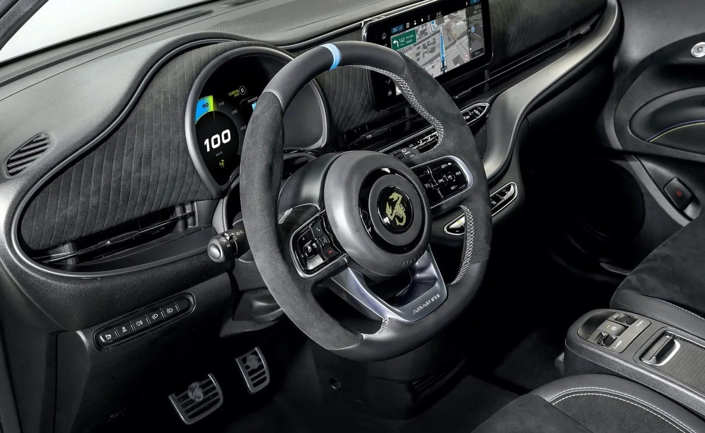 abarth-500e-37630369.jpg
