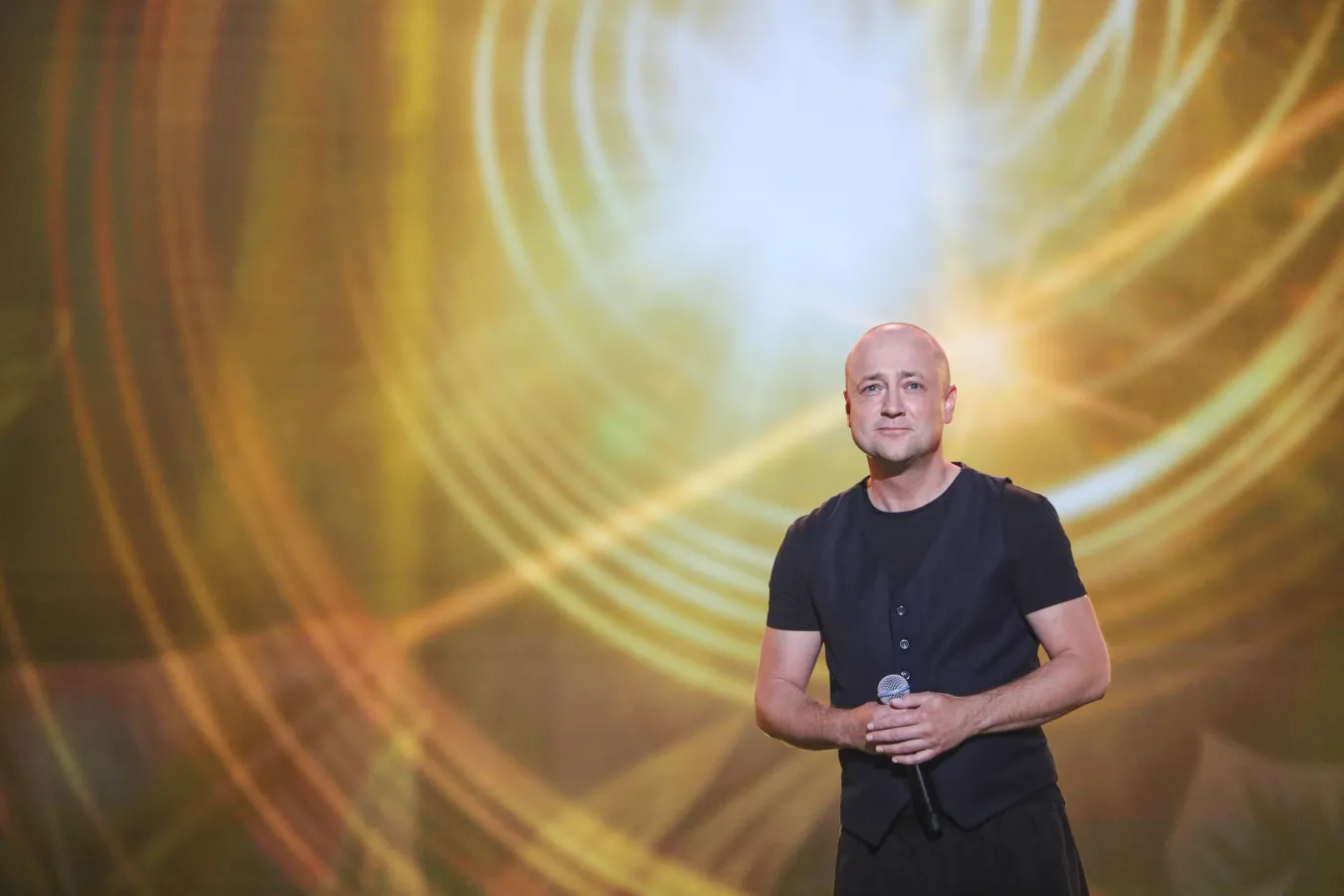 Czesław Mozil razem z Hanią Rani. Posłuchaj nagrania "Z miłości"