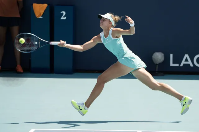 16-letnia Rosjanka ograła Magdę Linette