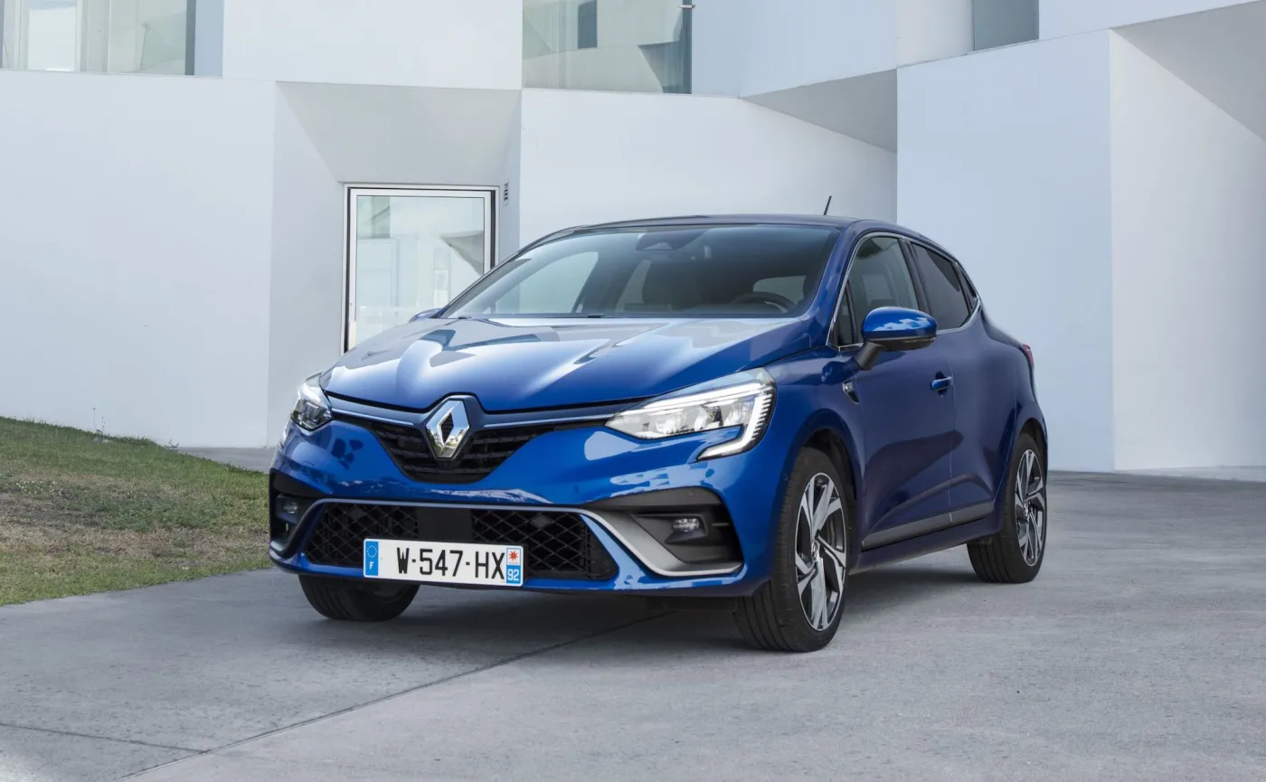 renault-clio-37786893.jpeg