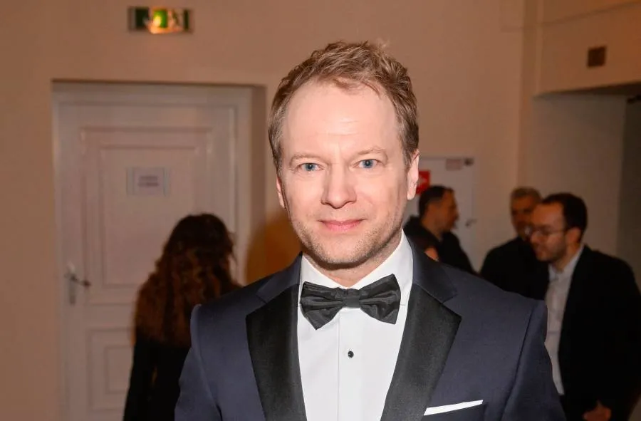 Maciej Stuhr pisze o stanie zdrowia swojego ojca. Podziękował za opiekę i "uratowanie życia"