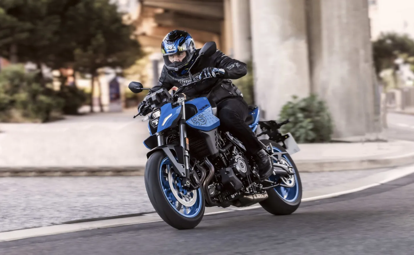 suzuki-gsx8s-37804564.jpg